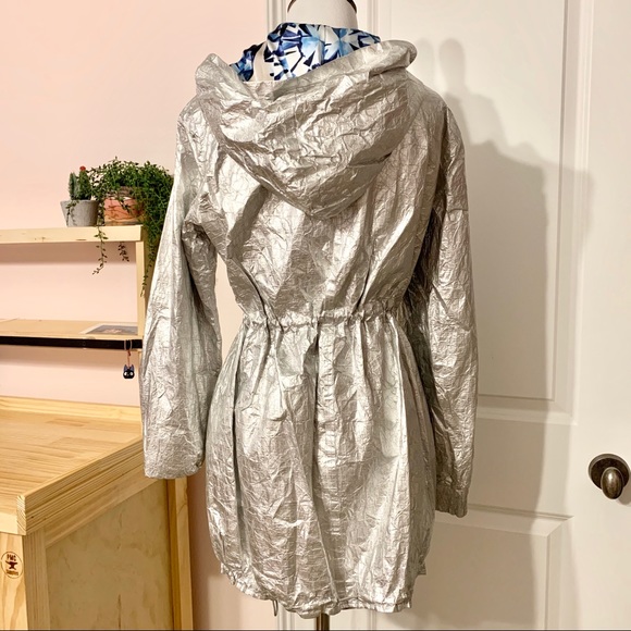 Festival Windbreaker Silver Foil Anorak Jacket - Picture 4 of 6